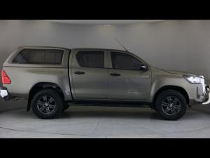Toyota Hilux 2.4GD-6 double cab Raider manual - Image 3