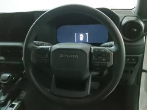 Toyota Land Cruiser Prado 2.8GD VX-R - Image 8
