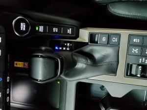 Toyota Land Cruiser Prado 2.8GD VX-R - Image 13