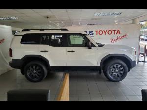 Toyota Land Cruiser Prado 2.8GD VX-R - Image 3