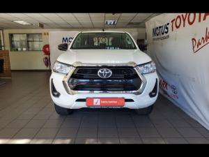 Toyota Hilux 2.4GD-6 double cab Raider manual - Image 4