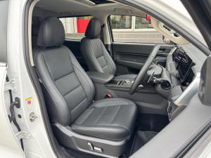 GWM P300 2.4T double cab LT 4x4 - Image 16