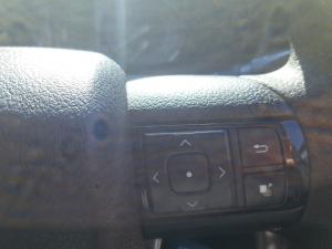 Toyota Hilux 2.4GD-6 double cab Raider manual - Image 10