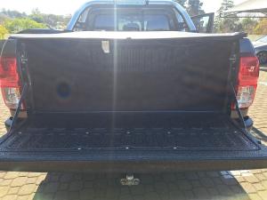 Toyota Hilux 2.4GD-6 double cab Raider manual - Image 18