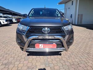 Toyota Hilux 2.4GD-6 double cab Raider manual - Image 4