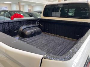 Toyota Hilux 2.8 GD-6 RB SRX automaticD/C - Image 14