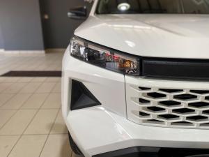 Toyota Hilux 2.8 GD-6 RB SRX automaticD/C - Image 15