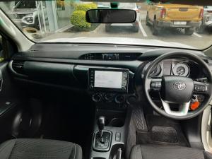 Toyota Hilux 2.4 GD-6 RB Raider automaticE/CAB - Image 6