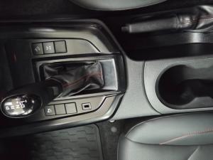 Isuzu D-MAX 1.9 Ddi HR X-RIDER automatic D/C - Image 10
