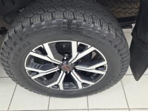 Isuzu D-MAX 1.9 Ddi HR X-RIDER automatic D/C - Image 12