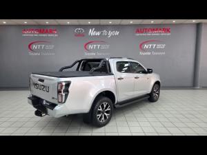 Isuzu D-MAX 1.9 Ddi HR X-RIDER automatic D/C - Image 2