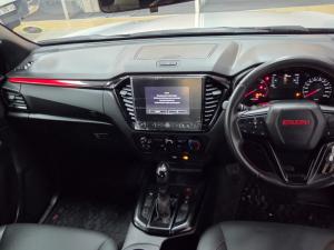 Isuzu D-MAX 1.9 Ddi HR X-RIDER automatic D/C - Image 6