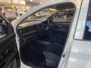 Suzuki Ertiga 1.5 GA - Image 7