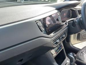 Volkswagen Polo 1.0 TSI R-LINE DSG - Image 23