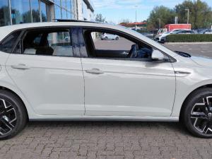Volkswagen Polo 1.0 TSI R-LINE DSG - Image 6