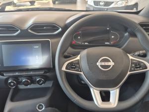 Nissan Magnite 1.0T Acenta CVT - Image 13