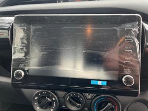 Toyota Hilux 2.4 GD-6 RB RaiderE/CAB - Image 14
