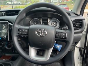 Toyota Hilux 2.4 GD-6 RB RaiderE/CAB - Image 8
