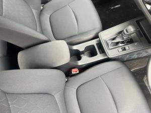 Toyota Corolla Cross 1.8 Xi - Image 12