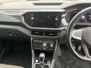 Volkswagen T-CROSS 1.5 TSI R-LINE DSG - Image 17