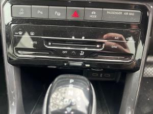 Volkswagen T-CROSS 1.5 TSI R-LINE DSG - Image 18