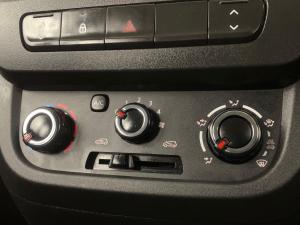 Renault Kwid 1.0 Expression / Life / Evolution 5-Door - Image 12