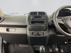 Renault Kwid 1.0 Expression / Life / Evolution 5-Door - Image 19