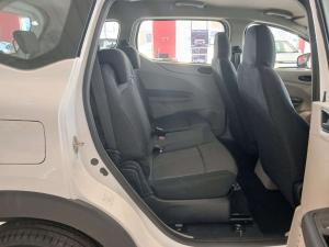 Renault Triber 1.0 Evolution - Image 10