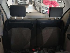 Renault Triber 1.0 Evolution - Image 16