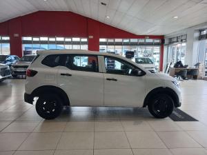 Renault Triber 1.0 Evolution - Image 6