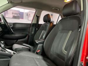 Hyundai Venue 1.0 Tgdi Fluid DCT - Image 11