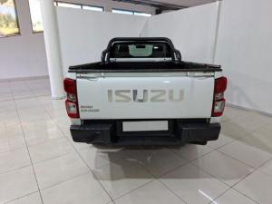 Isuzu D-Max 1.9TD single cab L manual - Image 15