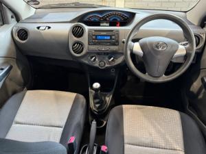 Toyota Etios Cross 1.5 Xs - Image 13