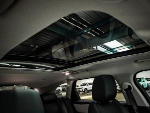 Land Rover Range Rover Velar D200 Dynamic SE - Image 19