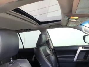 Toyota Land Cruiser Prado 2.8GD VX-L - Image 10