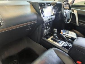 Toyota Land Cruiser Prado 2.8GD VX-L - Image 9