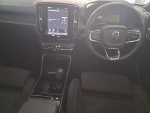 Volvo XC40 Recharge Single Motor Plus - Image 11
