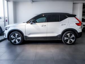 Volvo XC40 Recharge Single Motor Plus - Image 2