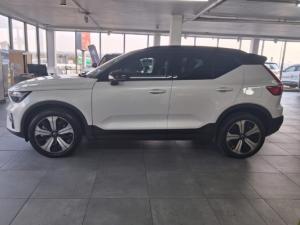 Volvo XC40 Recharge Single Motor Plus - Image 3