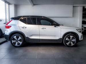 Volvo XC40 Recharge Single Motor Plus - Image 6