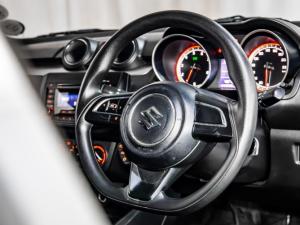 Suzuki Swift 1.2 GL manual - Image 5