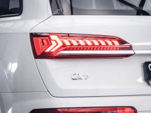 Audi Q7 45TDI quattro S line - Image 12