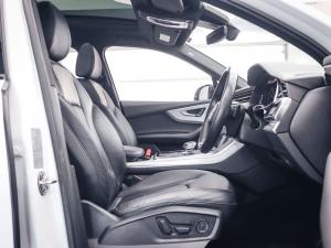 Audi Q7 45TDI quattro S line - Image 16