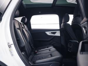 Audi Q7 45TDI quattro S line - Image 20