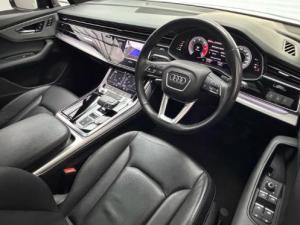 Audi Q7 45TDI quattro S line - Image 8