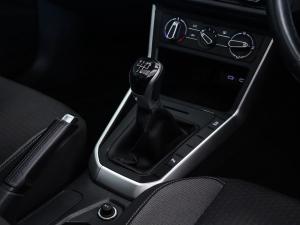Volkswagen Polo hatch 1.0TSI Life manual - Image 20