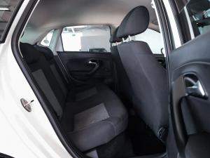 Volkswagen Polo Vivo hatch 1.4 Life - Image 15
