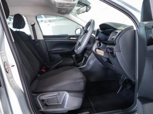 Volkswagen T-Cross 1.0TSI manual - Image 12
