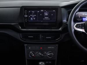 Volkswagen T-Cross 1.0TSI manual - Image 19