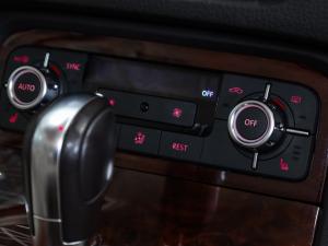 Volkswagen Touareg V8 TDI - Image 13